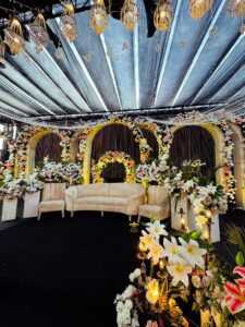 grand stage, reception stage, open air setup, outdoor stage decor