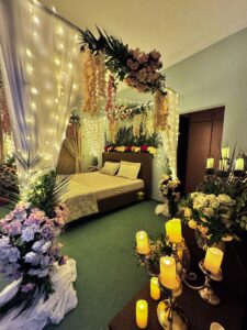 executive masehri decor, exclusive bridal room decor, flowers decor, wedding night decor