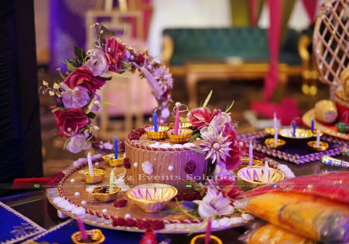 decorative mehndi thaals, desi vibes