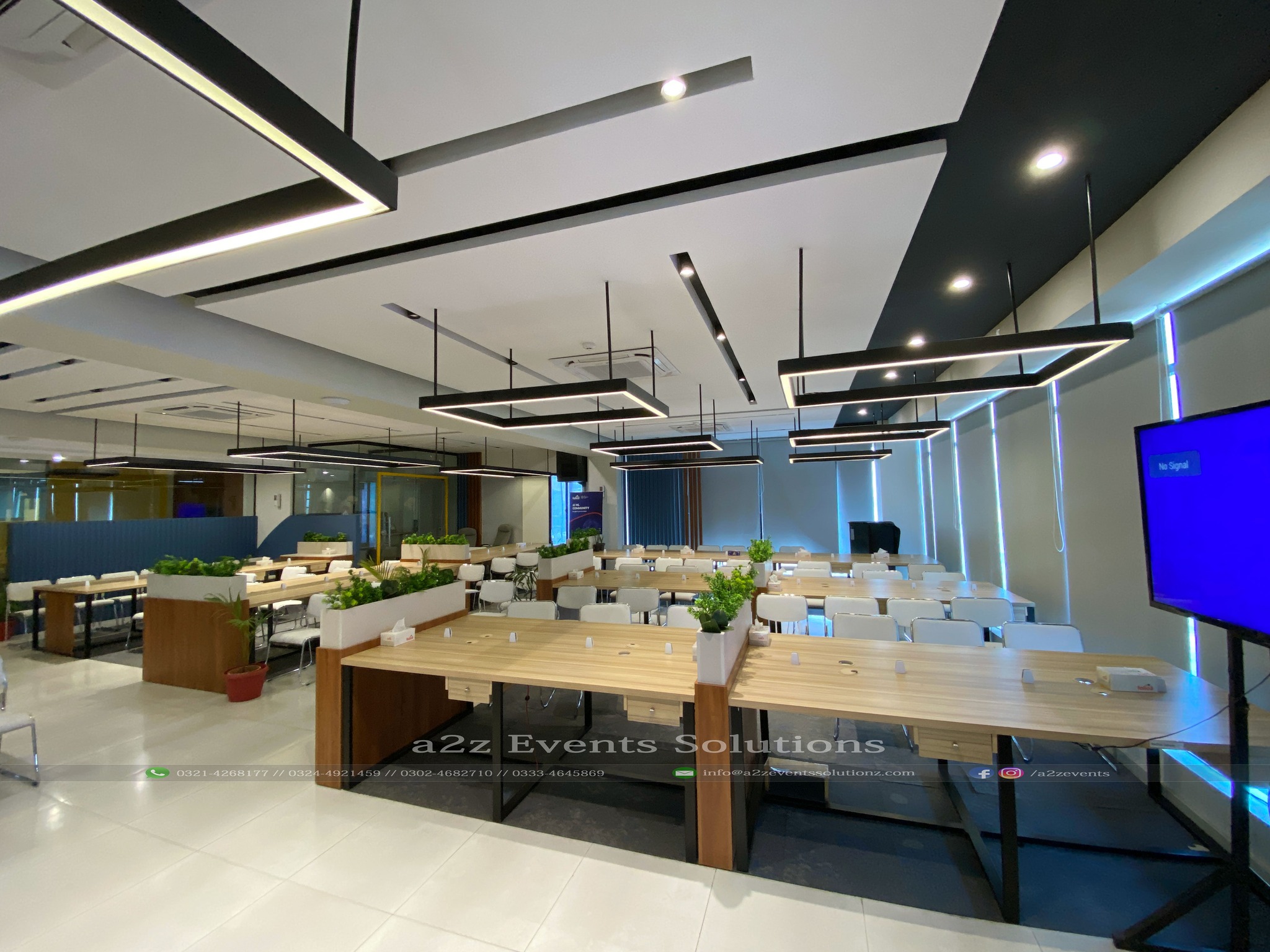 corporate meeting, indoor corporate seminar