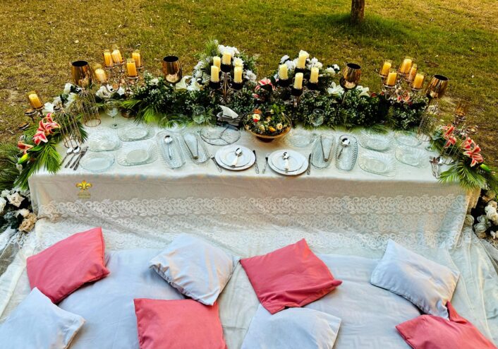 western theme, open air decor, floral decor, birthday party