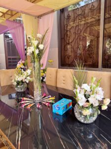 table decor, centerpieces, fresh flowers, table arrangements