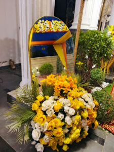canvas-board welcome board, floral area decor, wedding designers, event planners