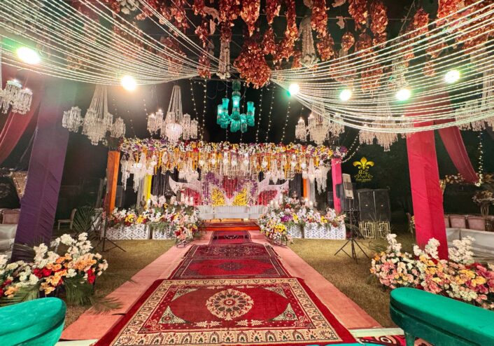 wedding stage, stages designers, stage backdrop, floral stage