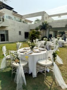 head table decor, fine dining, western style, events services