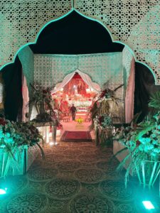 entrance tunnel, floral decor
