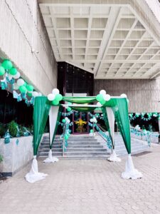 themed-independence-setup entrance setup, corporate event, balloon decor, flags installations