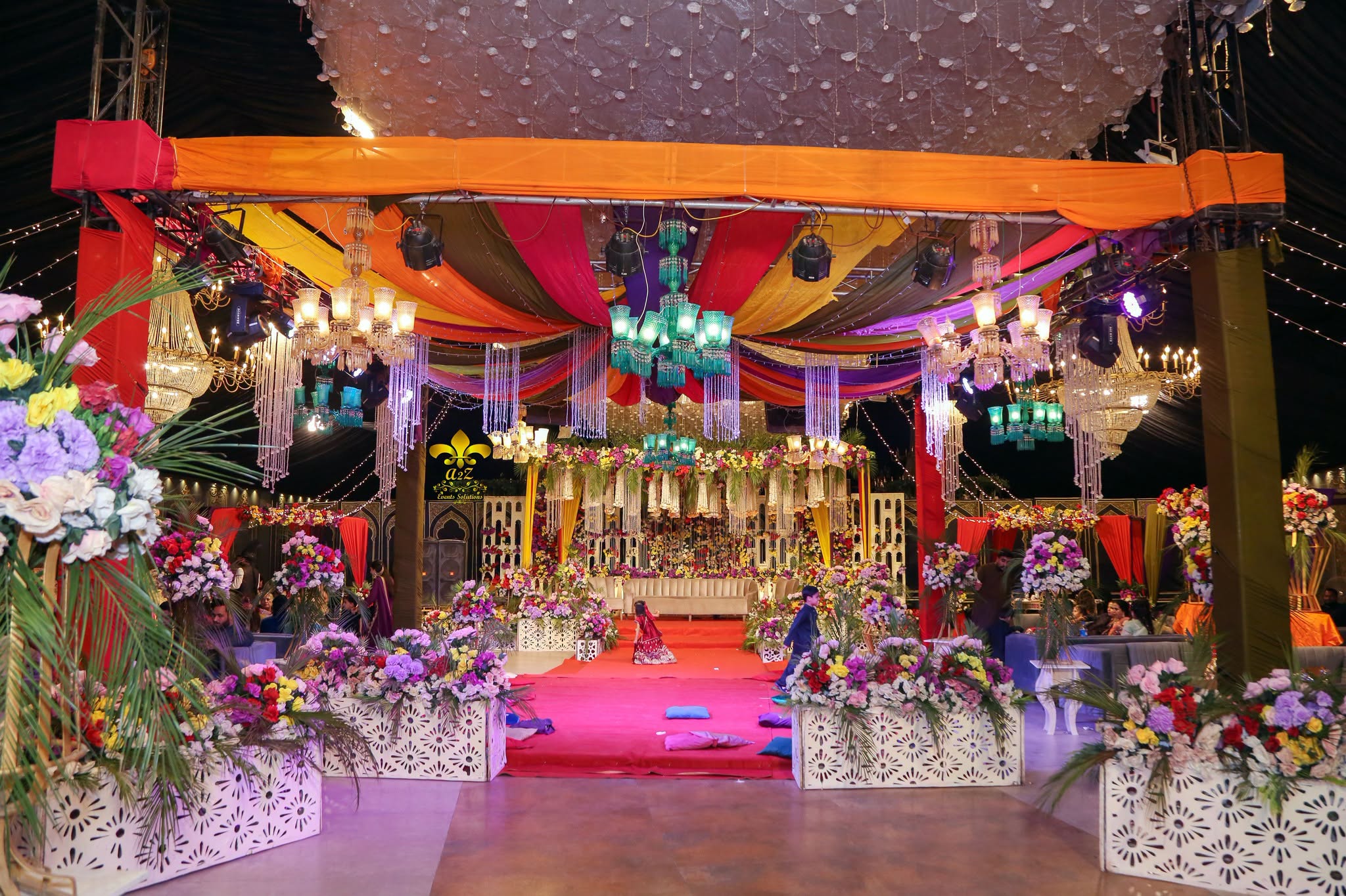 multicolored decor, dance floor, trussing, events management
