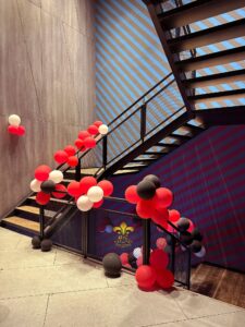 themed setup, party planners